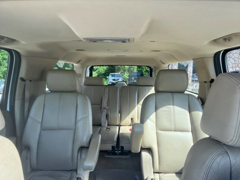 Used 2011 Chevrolet Suburban LT w/ Luxury Package image 22