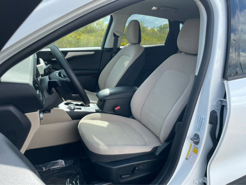 Used 2022 Ford Escape SE w/ Convenience Package image 14