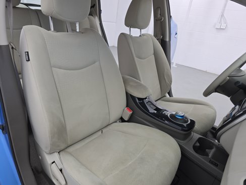 Used 2012 Nissan Leaf SL image 10