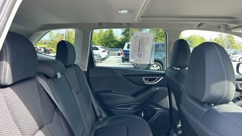 Used 2022 Subaru Forester Premium image 40