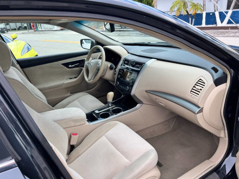 Used 2013 Nissan Altima 2.5 SV w/ 2.5SV Convenience Pkg image 22