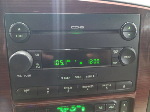 Used 2005 Ford F350 Lariat image 29
