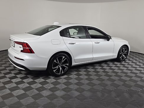 Certified 2025 Volvo S60 B5 Core image 6