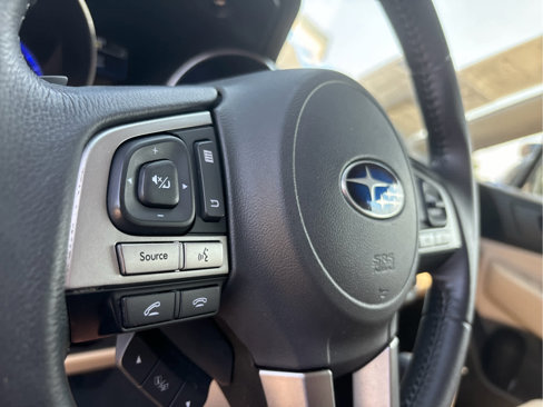 Used 2017 Subaru Outback 3.6R Limited image 11