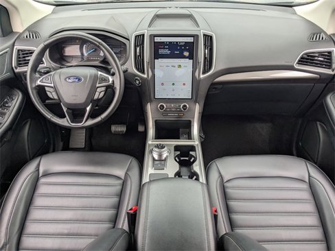 Used 2024 Ford Edge SEL image 14
