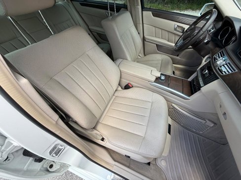 Used 2014 Mercedes-Benz E 350 Sedan image 18