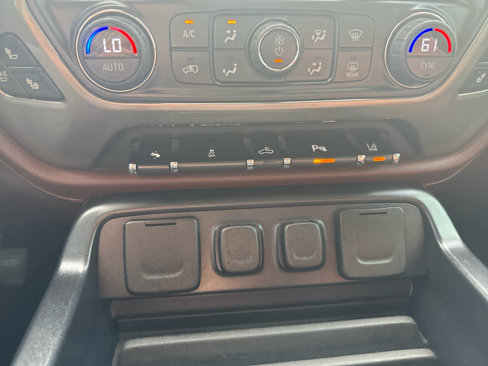 Used 2014 Chevrolet Silverado 1500 High Country w/ High Country Premium Package image 21