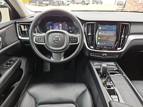 Used 2025 Volvo S60 B5 Core image 7