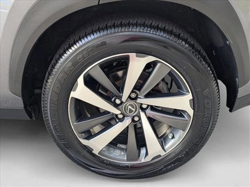 Used 2018 Lexus NX 300 FWD image 18