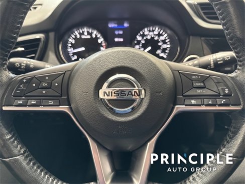 Used 2018 Nissan Rogue SL image 23