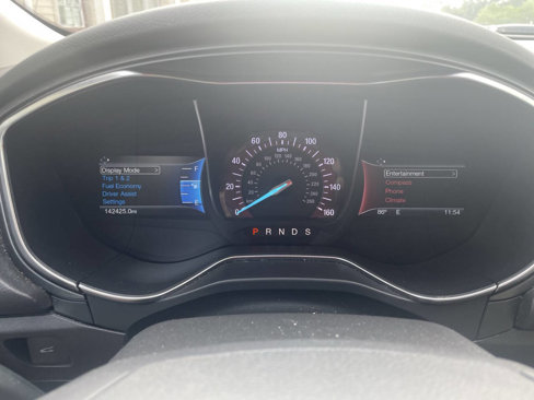 Used 2015 Ford Fusion Titanium image 17