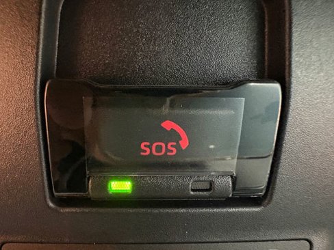 Used 2022 Toyota Corolla Cross L image 14