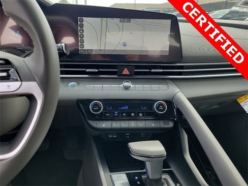 Certified 2024 Hyundai Elantra SEL w/ Convenience Package image 12
