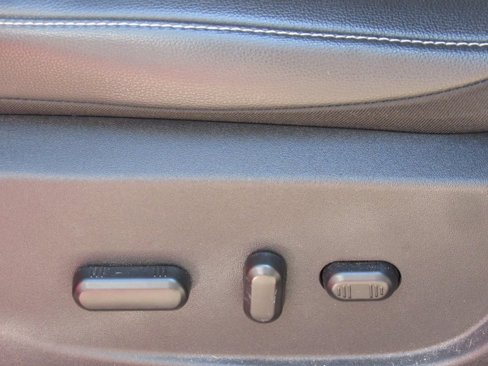 Used 2018 Ford Escape SEL image 9
