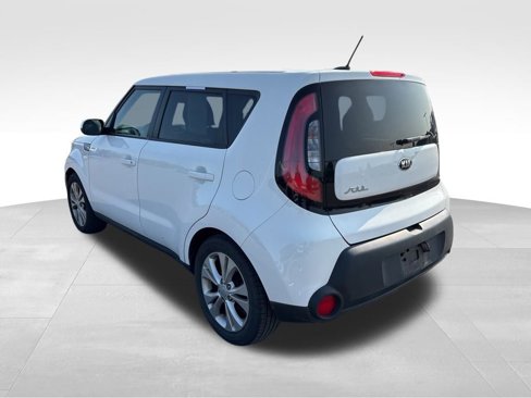 Used 2015 Kia Soul + image 17