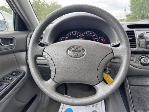 Used 2005 Toyota Camry LE image 16