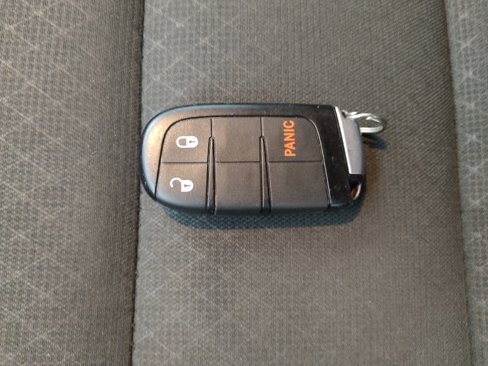 Used 2020 Jeep Grand Cherokee Laredo image 32