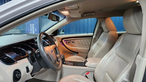 Used 2010 Ford Taurus Limited image 7