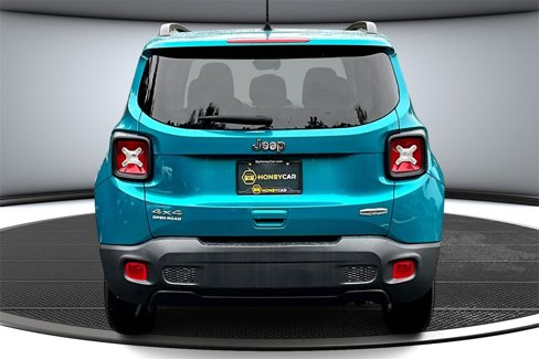 Used 2021 Jeep Renegade Latitude w/ Sun & Sound Group image 5