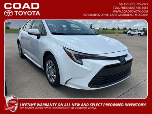 Used 2025 Toyota Corolla LE image 1