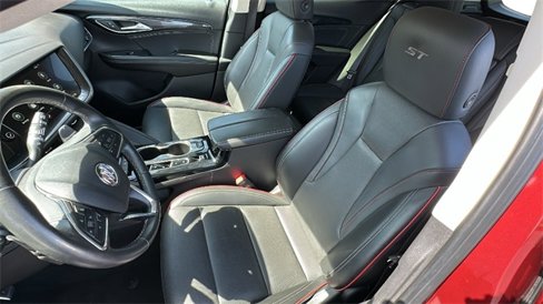 Used 2023 Buick Envision Essence w/ Sport Touring Package image 20