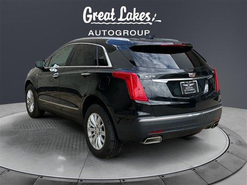 Used 2017 Cadillac XT5 FWD image 3