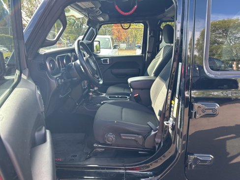 Used 2022 Jeep Gladiator Sport image 12