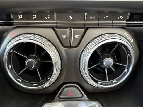 Used 2019 Chevrolet Camaro LT image 8