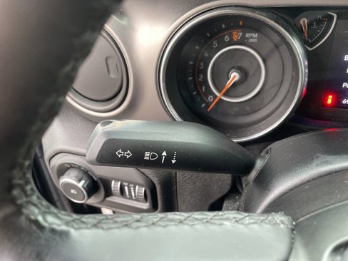 Used 2019 Jeep Wrangler Unlimited Sport S image 25