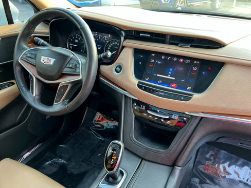 Used 2017 Cadillac XT5 Platinum w/ Driver Assist Package image 76