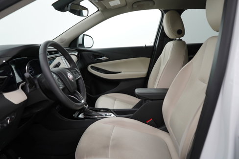 Used 2023 Buick Encore GX Select w/ Safety Package II image 17
