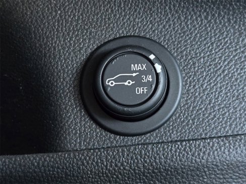Used 2019 Buick Envision Essence image 32