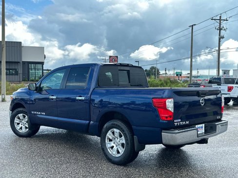 Used 2018 Nissan Titan SV image 6