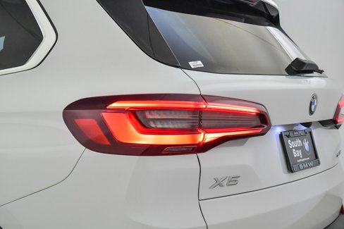 Certified 2022 BMW X5 sDrive40i w/ Parking Assistance Package image 11