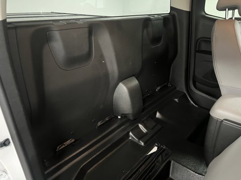 Used 2021 Chevrolet Colorado W/T w/ WT Convenience Package image 50