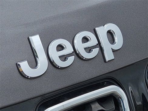 Used 2024 Jeep Compass Limited image 16