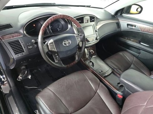 Used 2011 Toyota Avalon Limited image 17