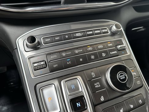 Used 2022 Hyundai Santa Fe Limited image 23