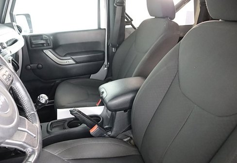 Used 2016 Jeep Wrangler Sport image 27