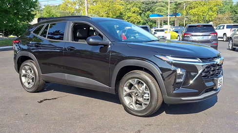 New 2025 Chevrolet Trax LT image 2