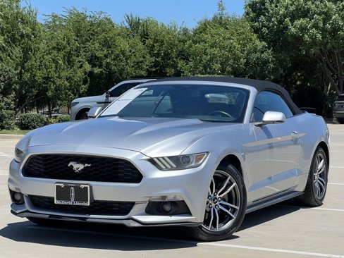 Used 2017 Ford Mustang Premium image 2