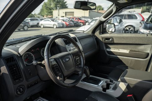 Used 2011 Ford Escape XLT w/ 203A Rapid Spec Order Code image 6