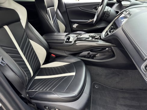 Used 2023 Aston Martin DBX 707 image 18
