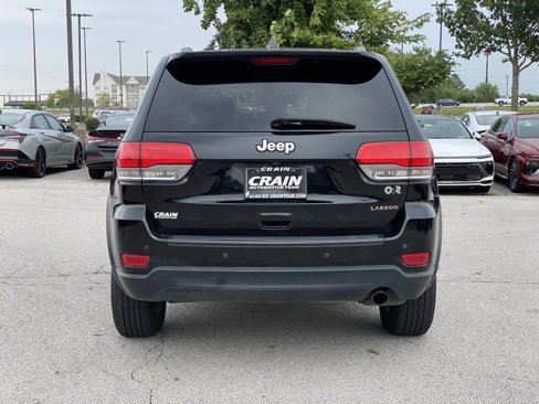 Used 2018 Jeep Grand Cherokee Laredo image 6