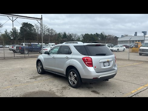 Used 2017 Chevrolet Equinox Premier image 4