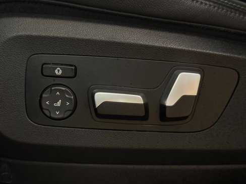 Used 2022 BMW X5 sDrive40i w/ Premium Package image 16