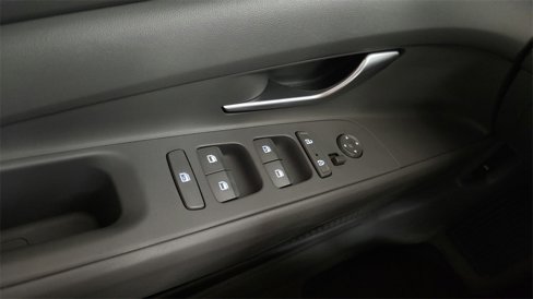 Used 2023 Hyundai Elantra SEL image 20