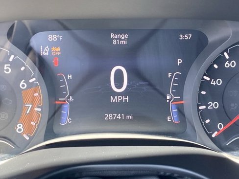Used 2022 Jeep Compass Trailhawk image 15