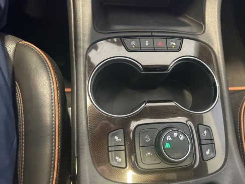 Used 2023 GMC Acadia AT4 image 12