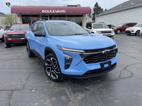 Used 2024 Chevrolet Trax RS image 1